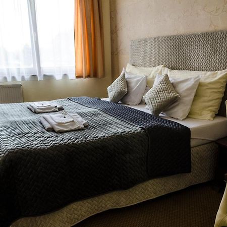 Hotel Rokoko Кошице Екстериор снимка